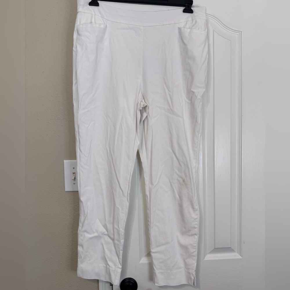 Chico's White Pull-On Pants size 2 R (12R)